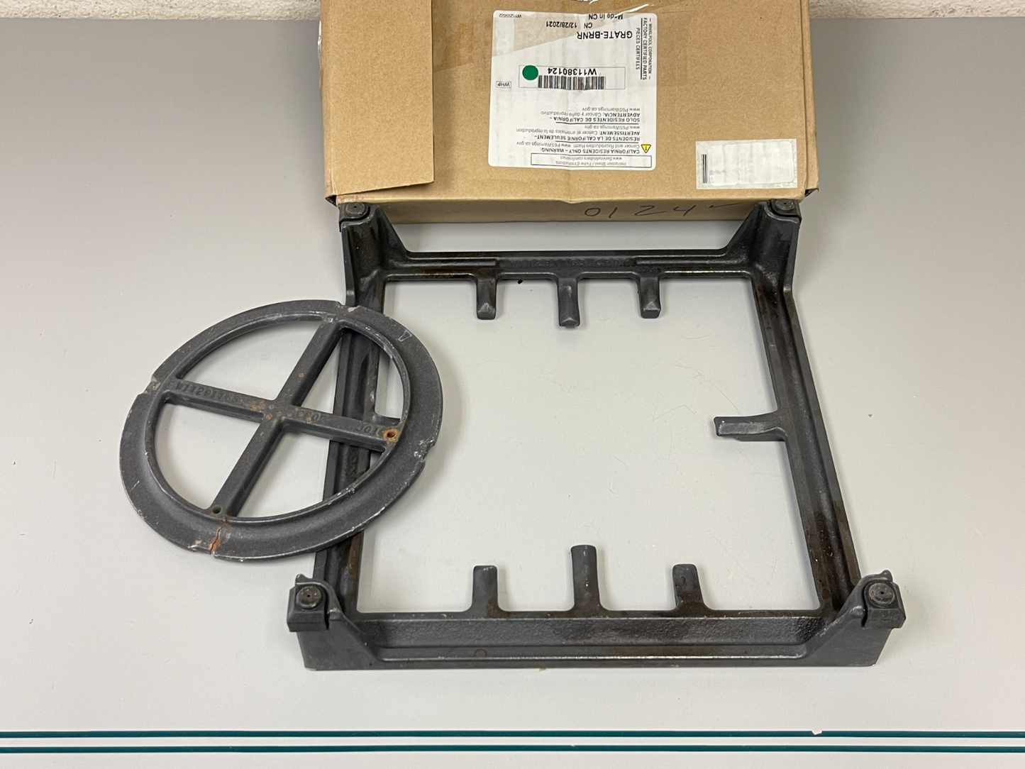 Whirlpool NEW OEM Cast Iron Burner Grate W11380124 KitchenAid Gas Range 0720