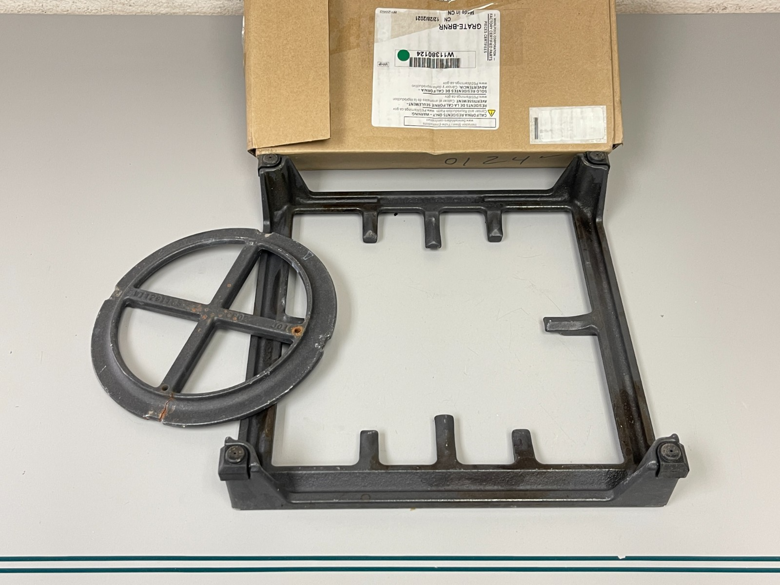 Whirlpool NEW OEM Cast Iron Burner Grate W11380124 KitchenAid Gas Range 0720