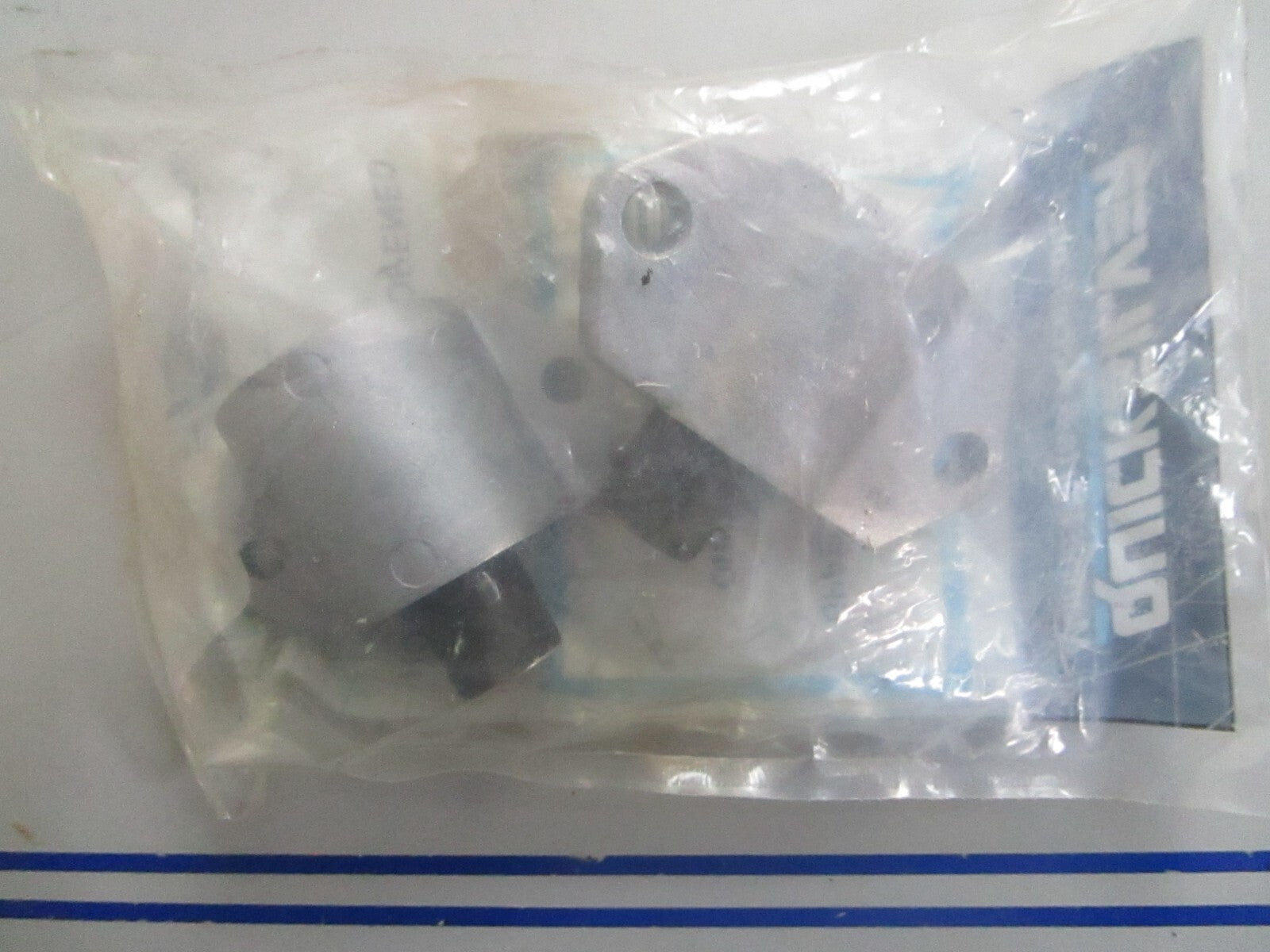 *NEW OEM* 0820 Mercury Quicksilver Upper Mount Set 8M0078457