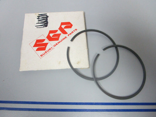*NEW OEM* 0810 Suzuki Piston Ring Set 12140-93301