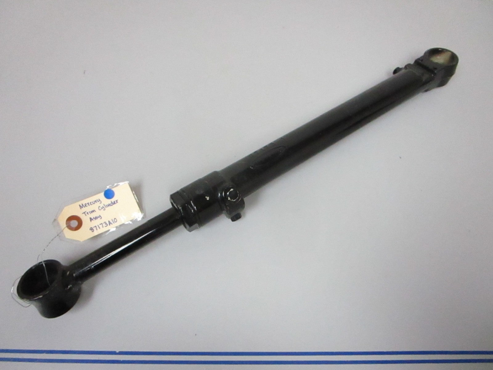 NEW OEM Mercury Mercruiser 87173A10 1978 120 140 1982 165 Trim Cylinder Ay 0720