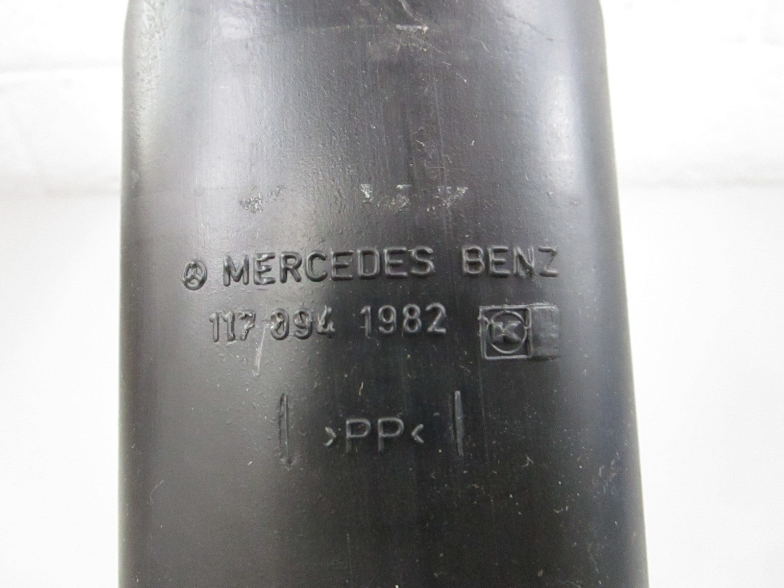 NEW OEM 1170941982 Mercedes-Benz Hose 0810