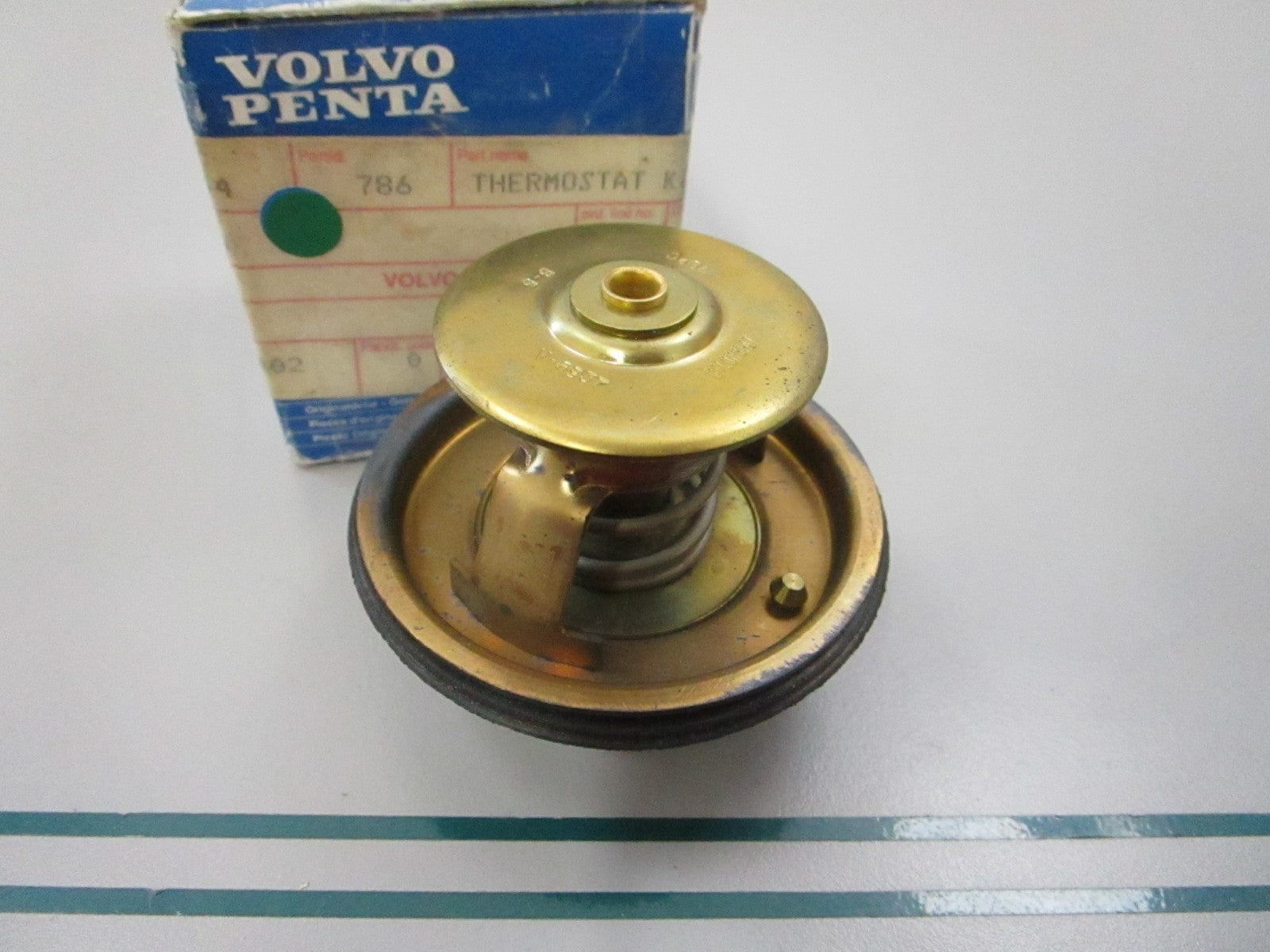NEW OEM 875786 Volvo Penta Thermostat Kit 0810