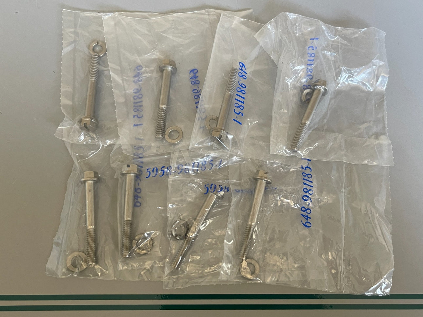 NEW OEM (LOT OF 8) 981185 0981185 OMC Johnson Evinrude Screw & Washer 0810