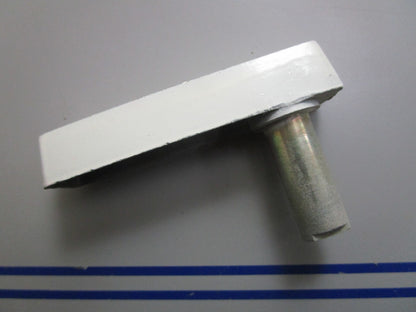 *NEW OEM* 0820 OMC Johnson Evinrude Latch Handle 330647 0330647