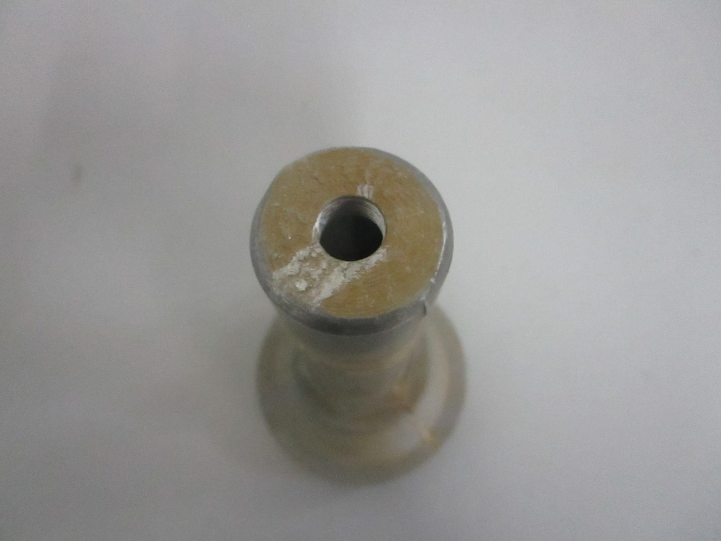 *NEW OEM* 0820 Volvo Penta Bearing Housing 897659