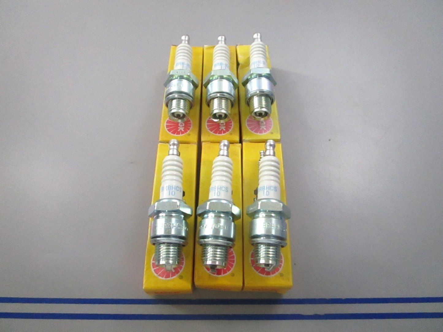 NEW (LOT OF 6) BR8HCS-10 NGK Spark Plug 0810