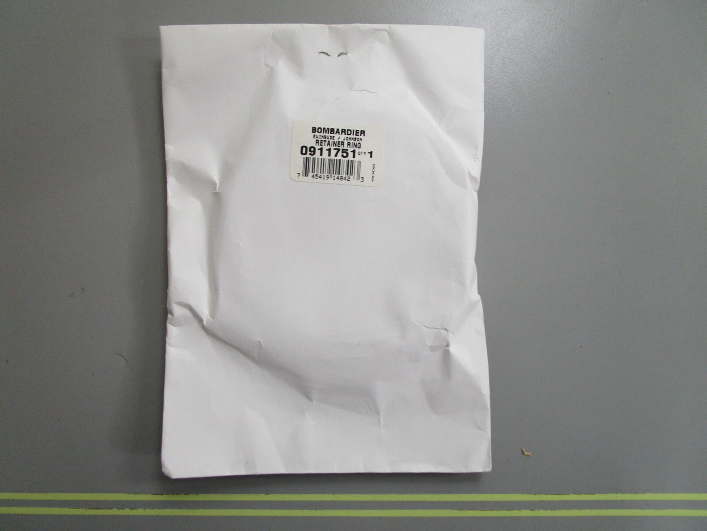 *NEW OEM* 0810 OMC Johnson Evinrude Retaining Ring 911751 0911751