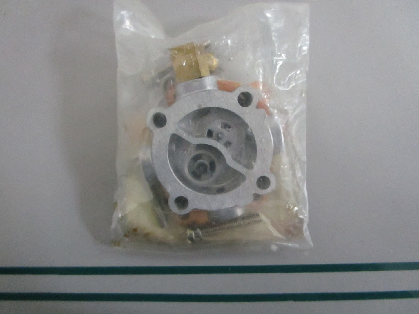 NEW OEM 15100-92D11 Suzuki Fuel Pump 0820