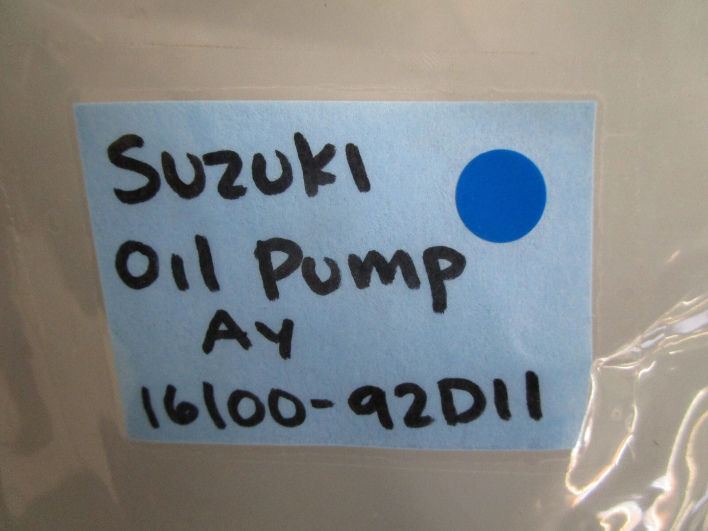 *NEW OEM* 0820 Suzuki Oil Pump Assy 16100-92D11