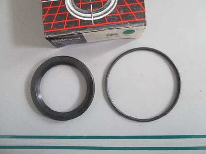 NEW OEM 5458 National Federal Mogul Oil Seal 0820