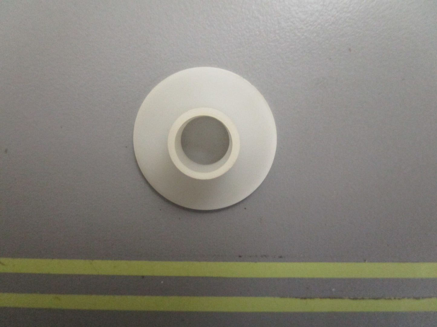 *NEW OEM* 0820 OMC Johnson Evinrude Bushing 335426 0335426