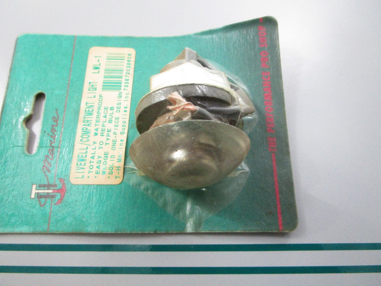 NEW LWL-1 TH Marine Livewell/Compartment Light 0810