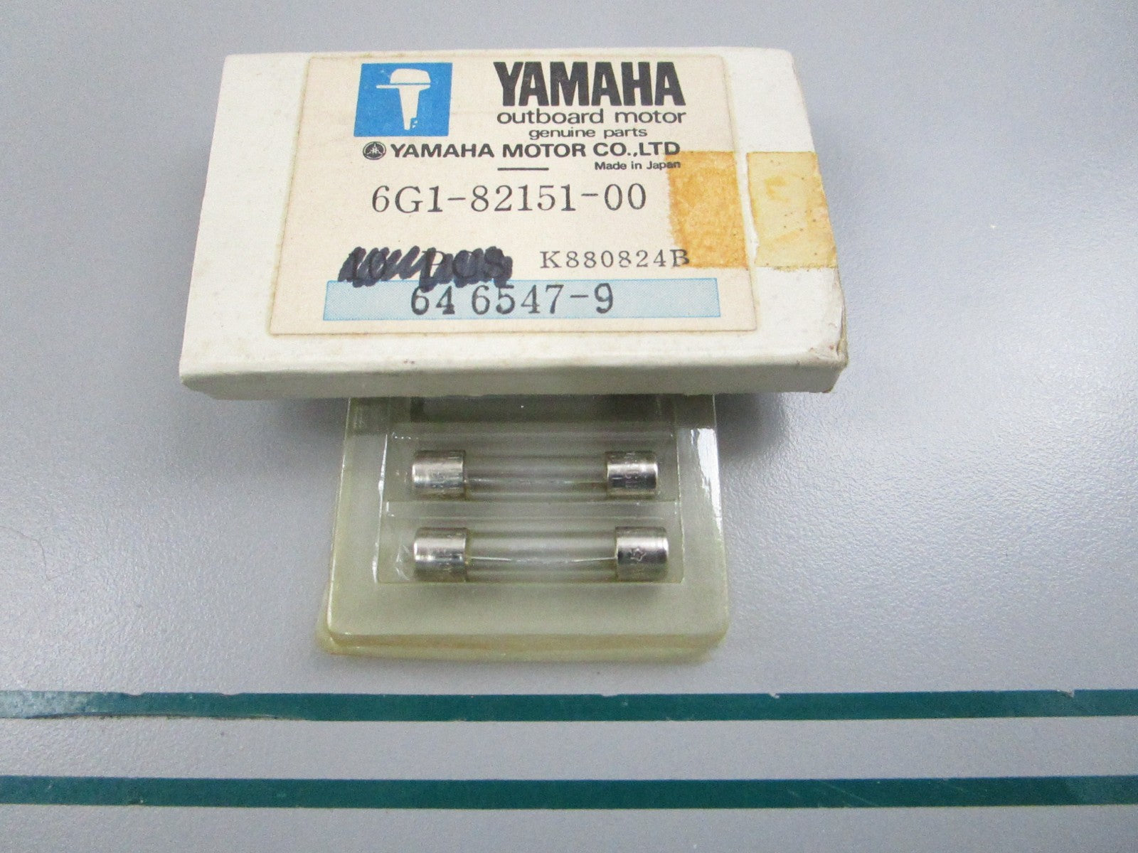 NEW OEM (LOT OF 2) 6G1-82151-00-00 Yamaha 10A Fuse 0810
