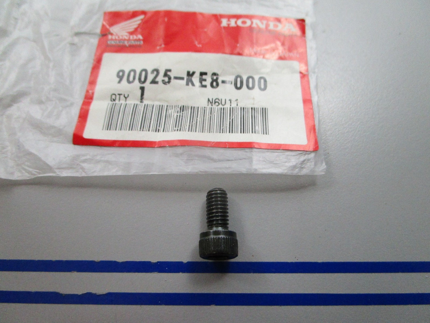 NEW OEM 90025-KE8-000 Honda Bolt 0810
