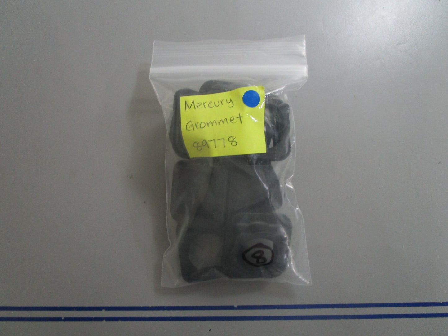 *NEW OEM* 0810 Mercury Quicksilver Grommet 89778