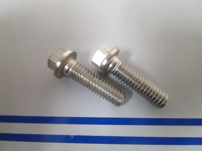 NEW OEM (LOT OF 2) 123018 0123018 OMC Johnson Evinrude Screw 0810