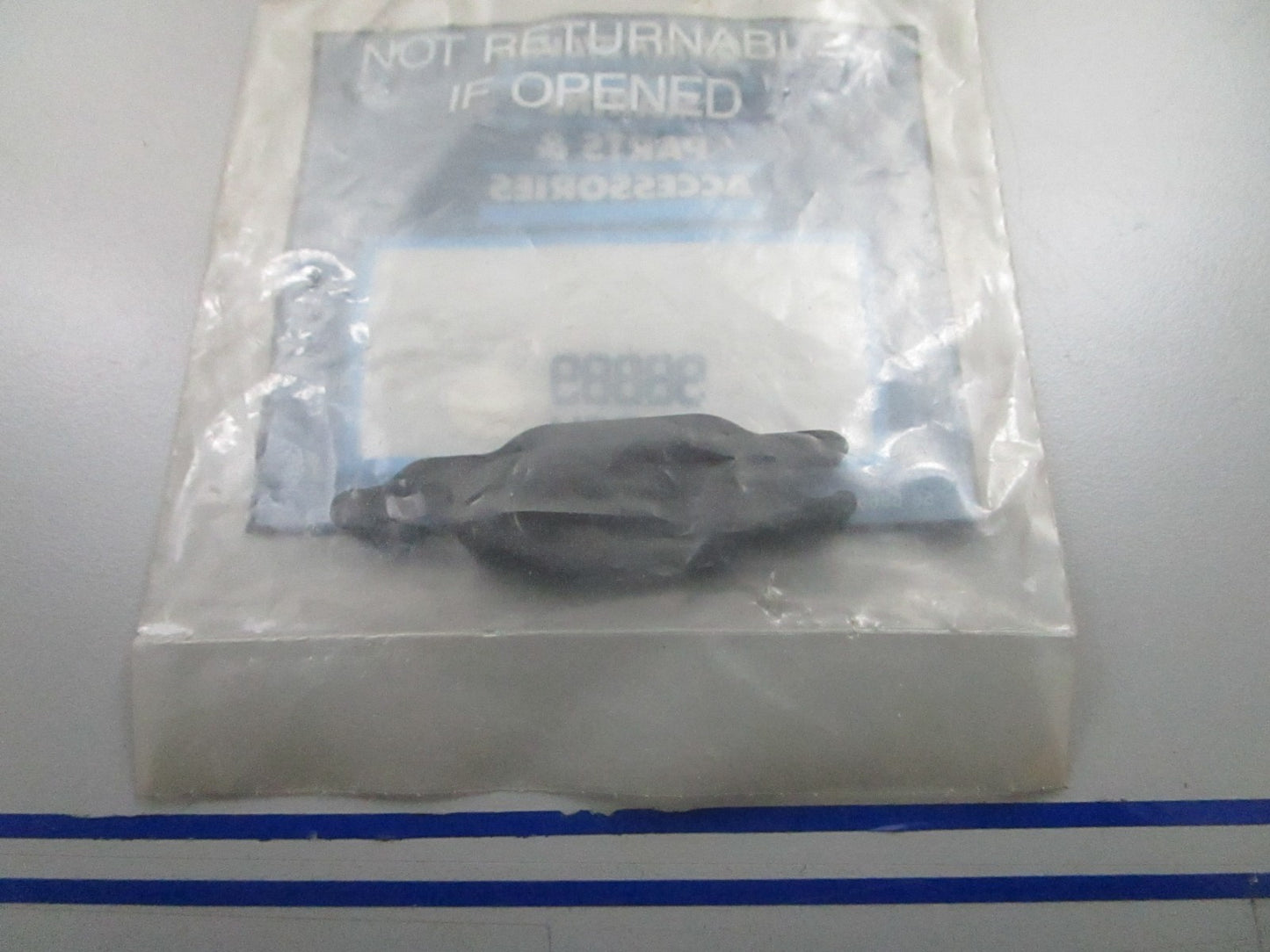 *NEW OEM* 0810 Mercury Quicksilver Latch 98889