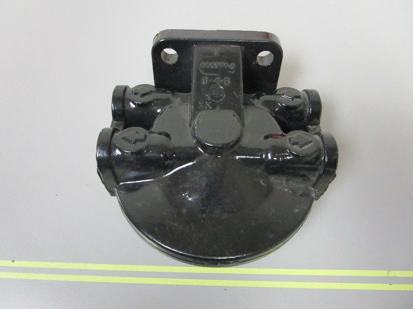 *NEW OEM* 0810 Mercury Quicksilver Water Separator Base 805373 805373-C