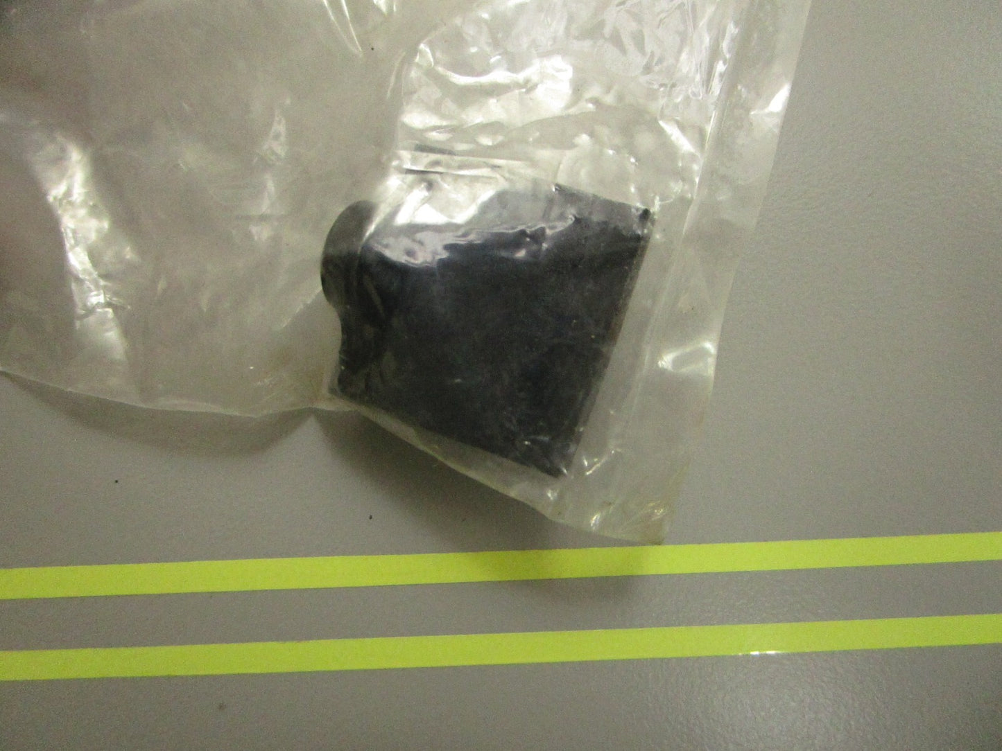 *NEW OEM* 0810 OMC Johnson Evinrude Wedge 349001 0349001