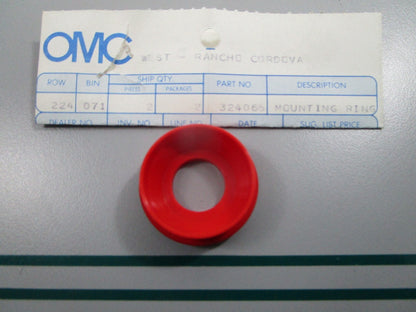 NEW OEM 324065 0324065 OMC Johnson Evinrude Mounting Ring 0810