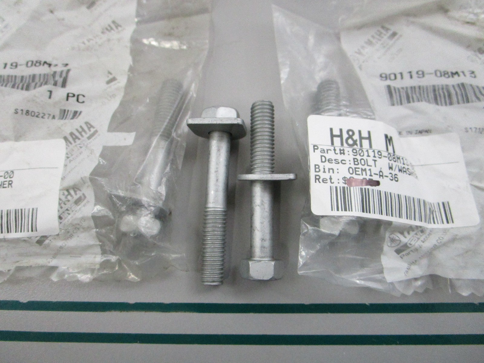 NEW OEM (LOT OF 4) 90119-08M13-00 Yamaha Bolt 0810