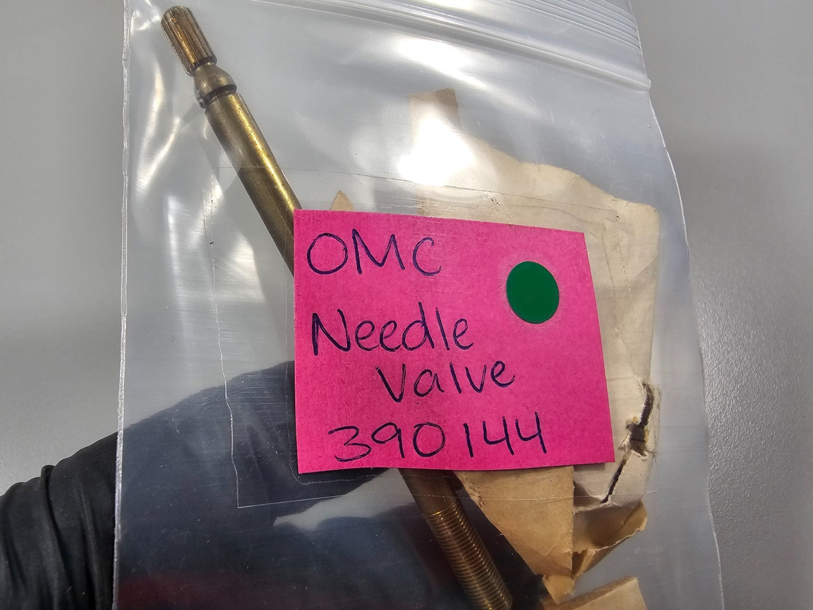 NEW OEM 3907144 0390144 OMC Johnson Evinrude Needle Valve 0810