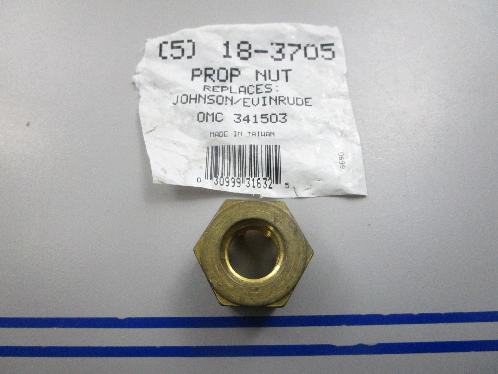NEW 18-3705 Replaces: 3641503 Prop Nut 0810
