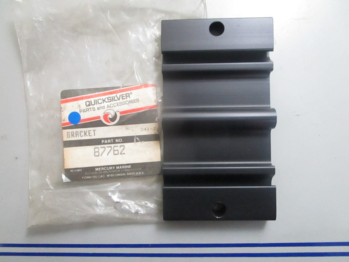 *NEW OEM* 0820 Mercury Quicksilver Bracket 87762