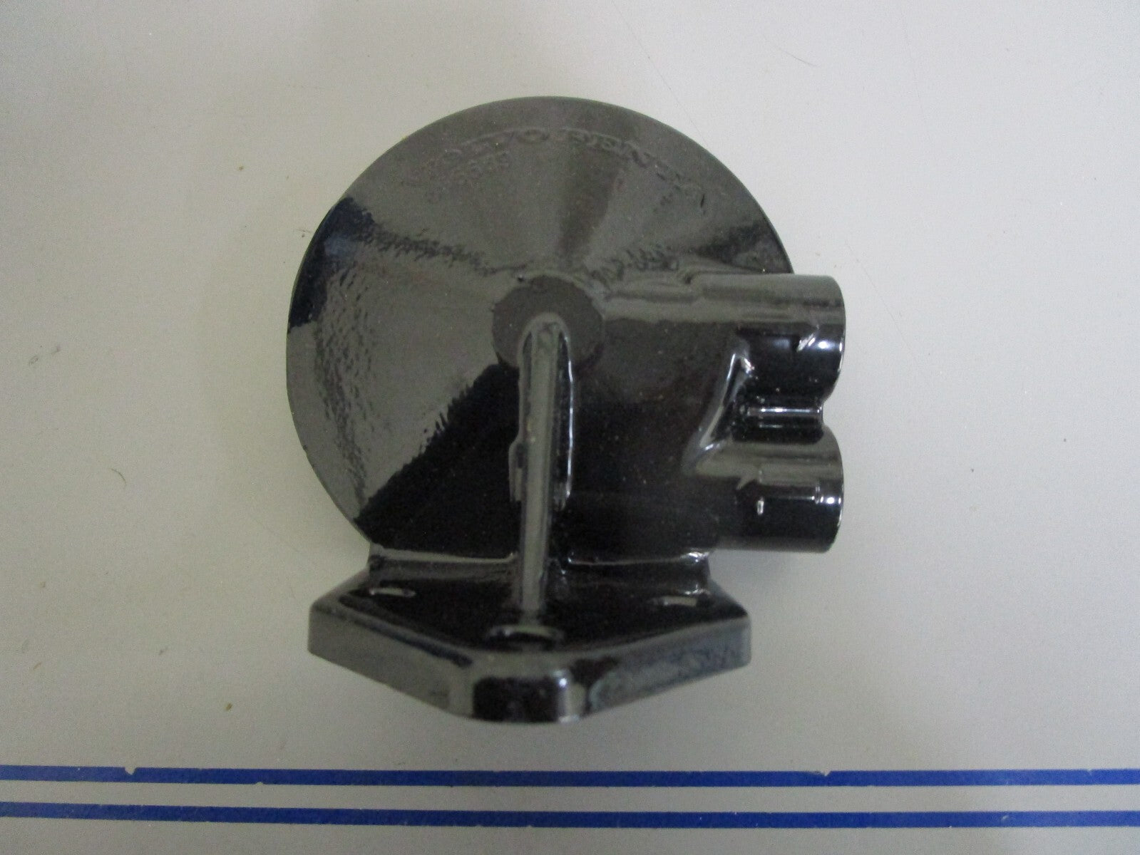 *NEW OEM* 0820 Volvo Penta Head Cover 855569