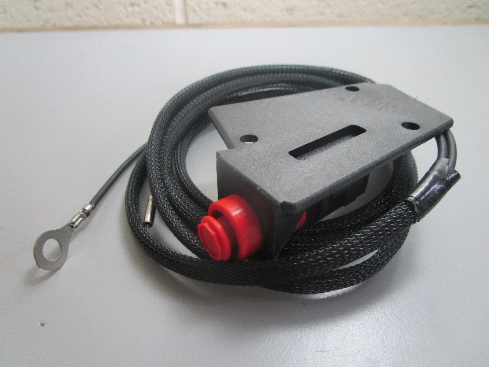 *NEW OEM* 0820 OMC Johnson Evinrude Stop Switch Ay 586721 0586721