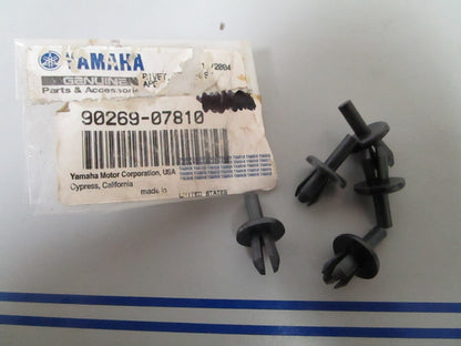 NEW OEM (LOT OF 5) 90269-07810-00 Yamaha Rivet 0810