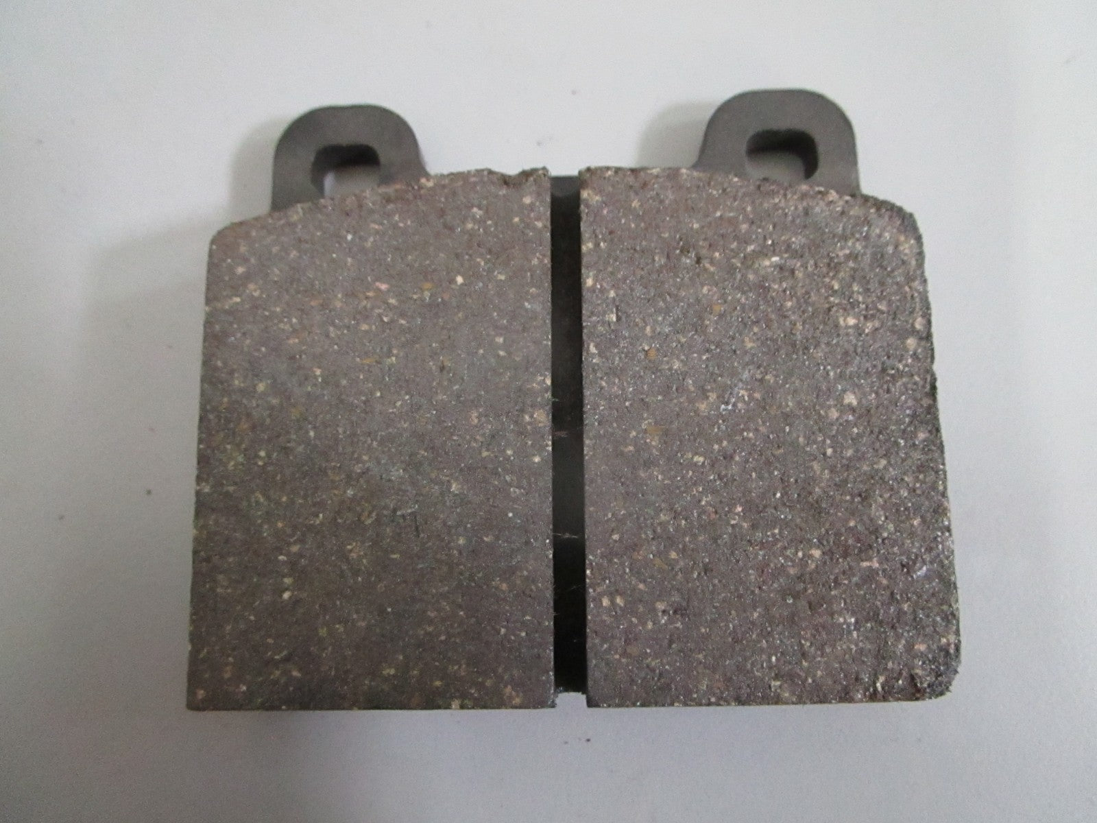 NEW OEM 0014207720 Mercedes-Benz 4 Brake Pad Set 0820