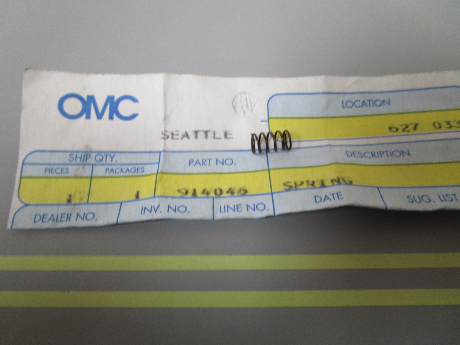 *NEW OEM* 0810 OMC Johnson Evinrude Spring 914046 0914046