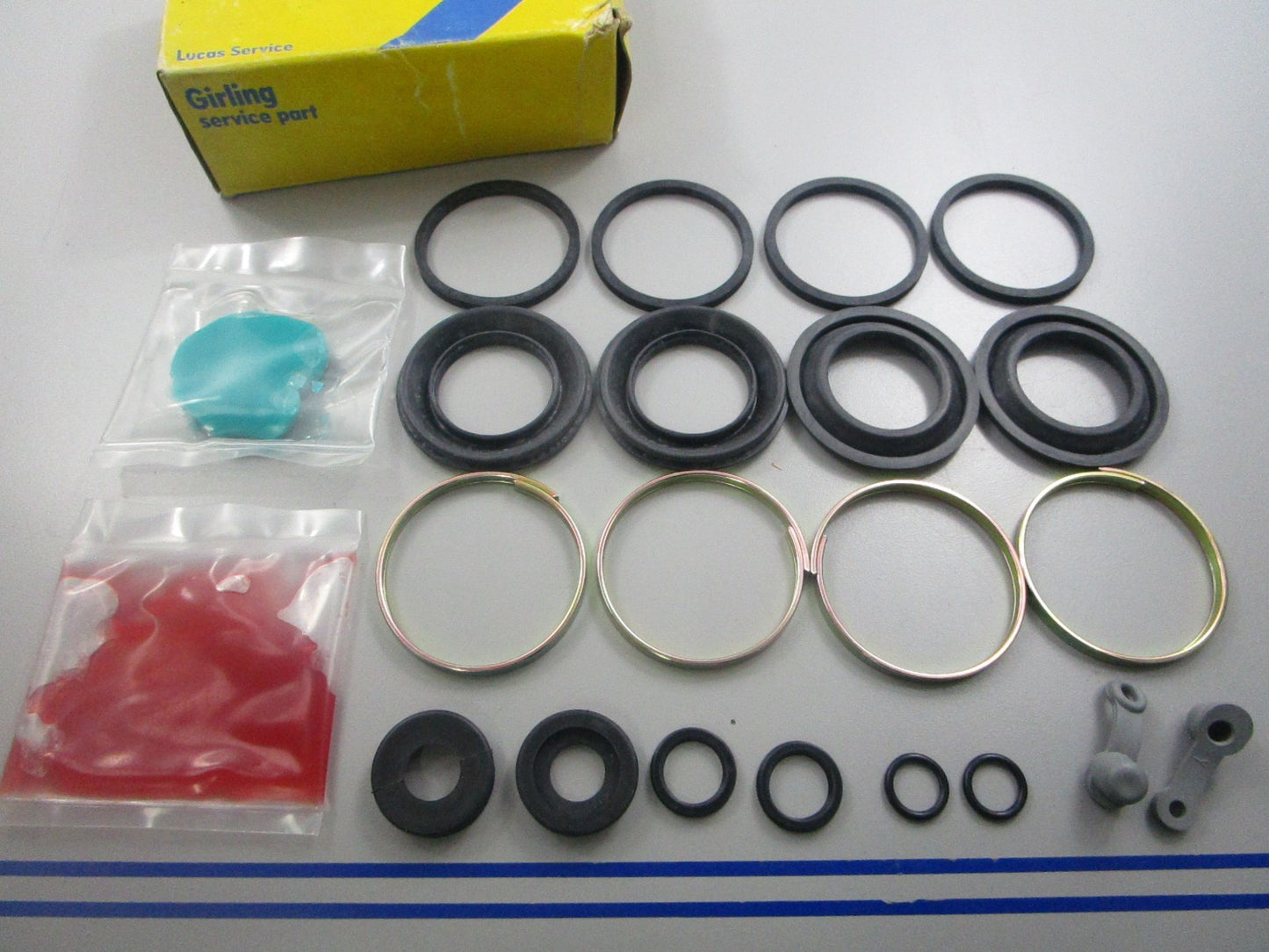 *NEW OEM* 0810 Girling Repair Kit SP-7042