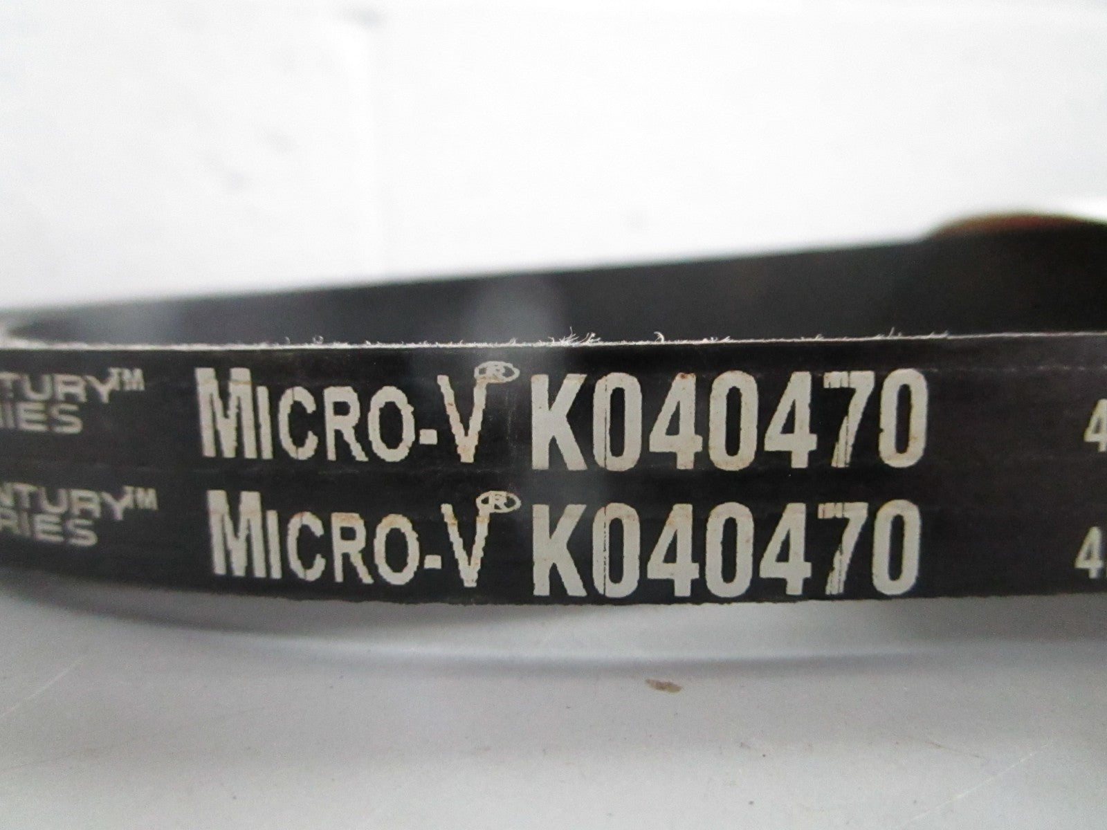 NEW K040470 Gates Century Series Micro-V Serpentine Belt 0820