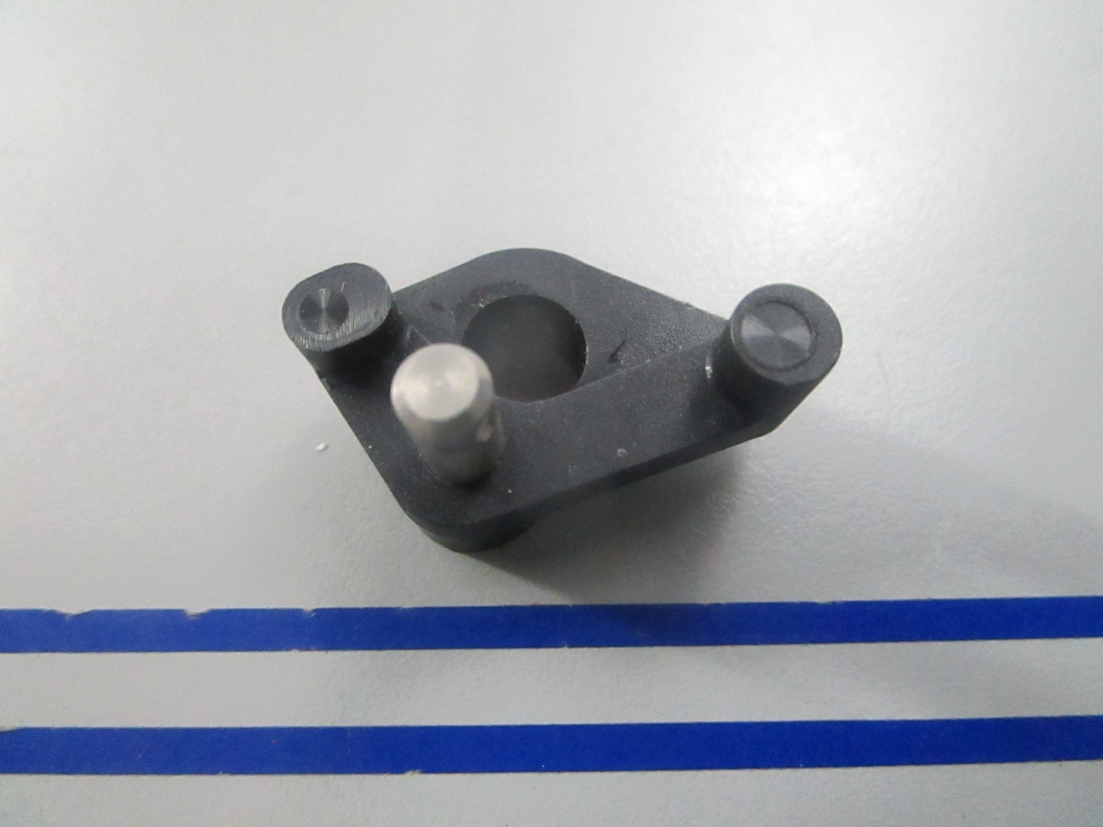 NEW OEM 75263 Mercury Quicksilver Crank Front Latch 0810