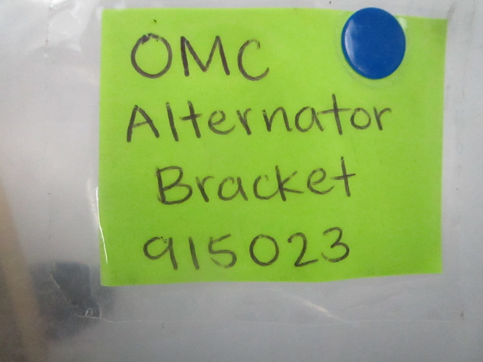 *NEW OEM* 0810 OMC Johnson Evinrude Alternator Bracket 915023 0915023