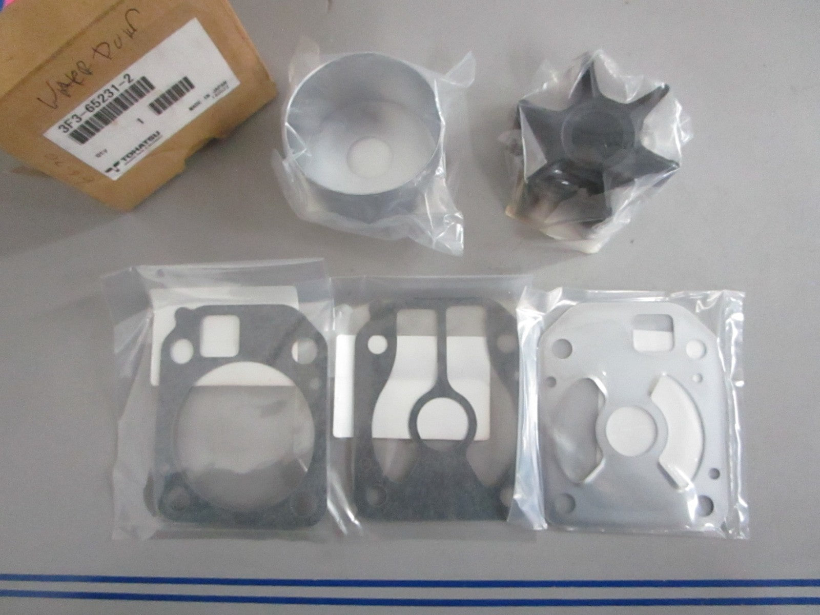 NEW OEM 3F3-65231-2 Tohatsu Water Pump Repair Kit 0820