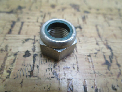 *NEW OEM* 0810 OMC Johnson Evinrude Nut 912920 0912920