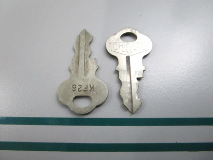 NEW OEM (LOT OF 2) 501541 0501541 OMC Johnson Evinrude KF26 Ignition Key 0810