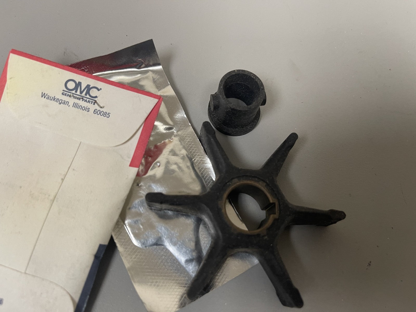 NEW OEM 438996 Johnson Evinrude Water Pump Repair Kit 0670