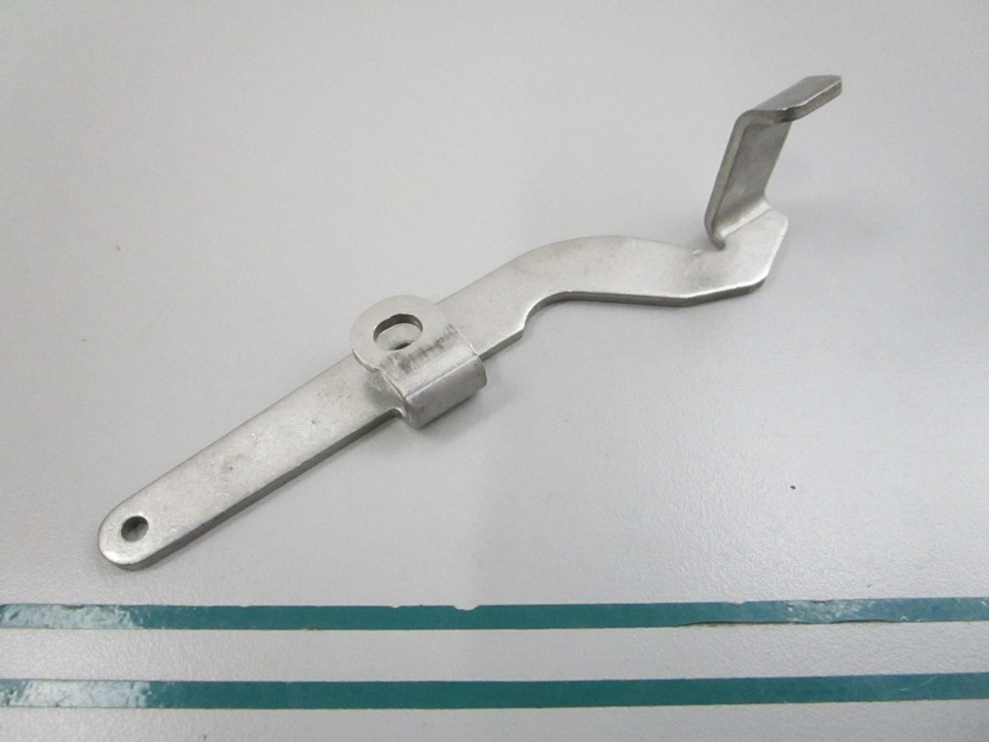 NEW OEM 123711 0123711 OMC Johnson Evinrude Reverse Lock Arm 0810