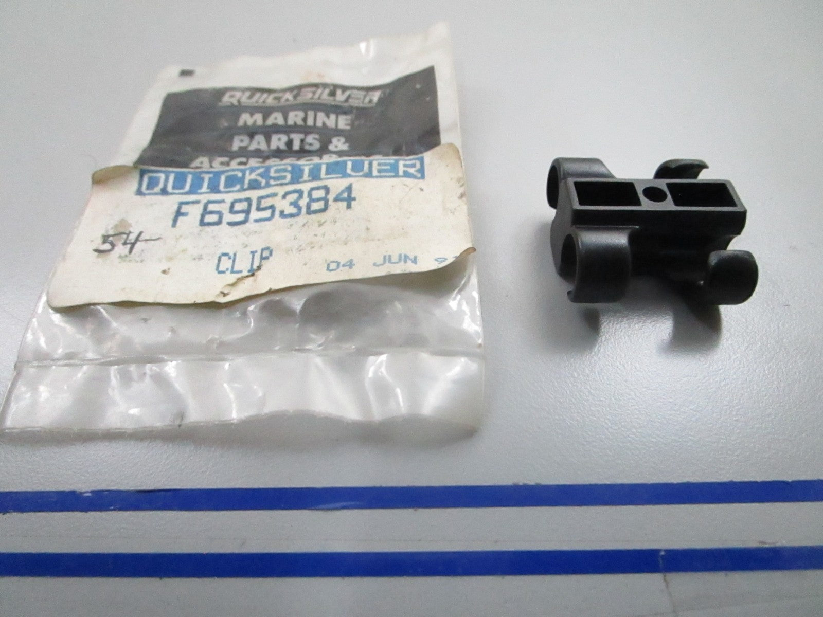 *NEW OEM* 0810 Mercury Quicksilver Clip 54-F695384