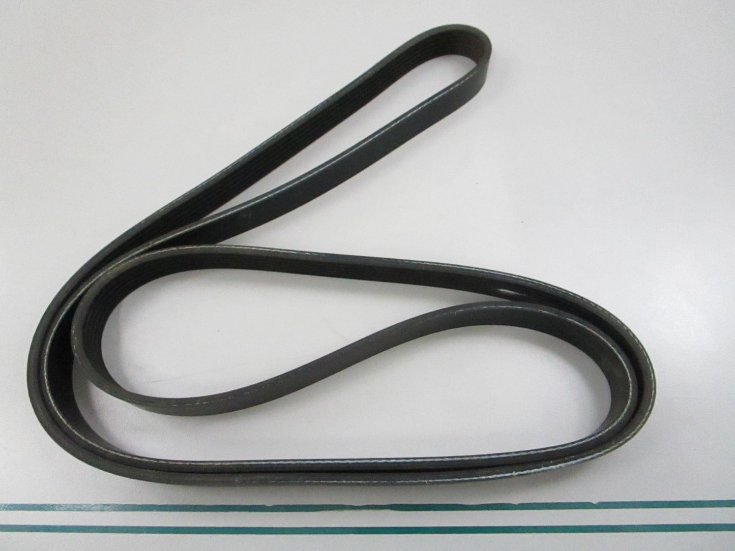 Gates K060750 Micro-V Serpentine Belt 6-Rib 75.08in NEW 0810