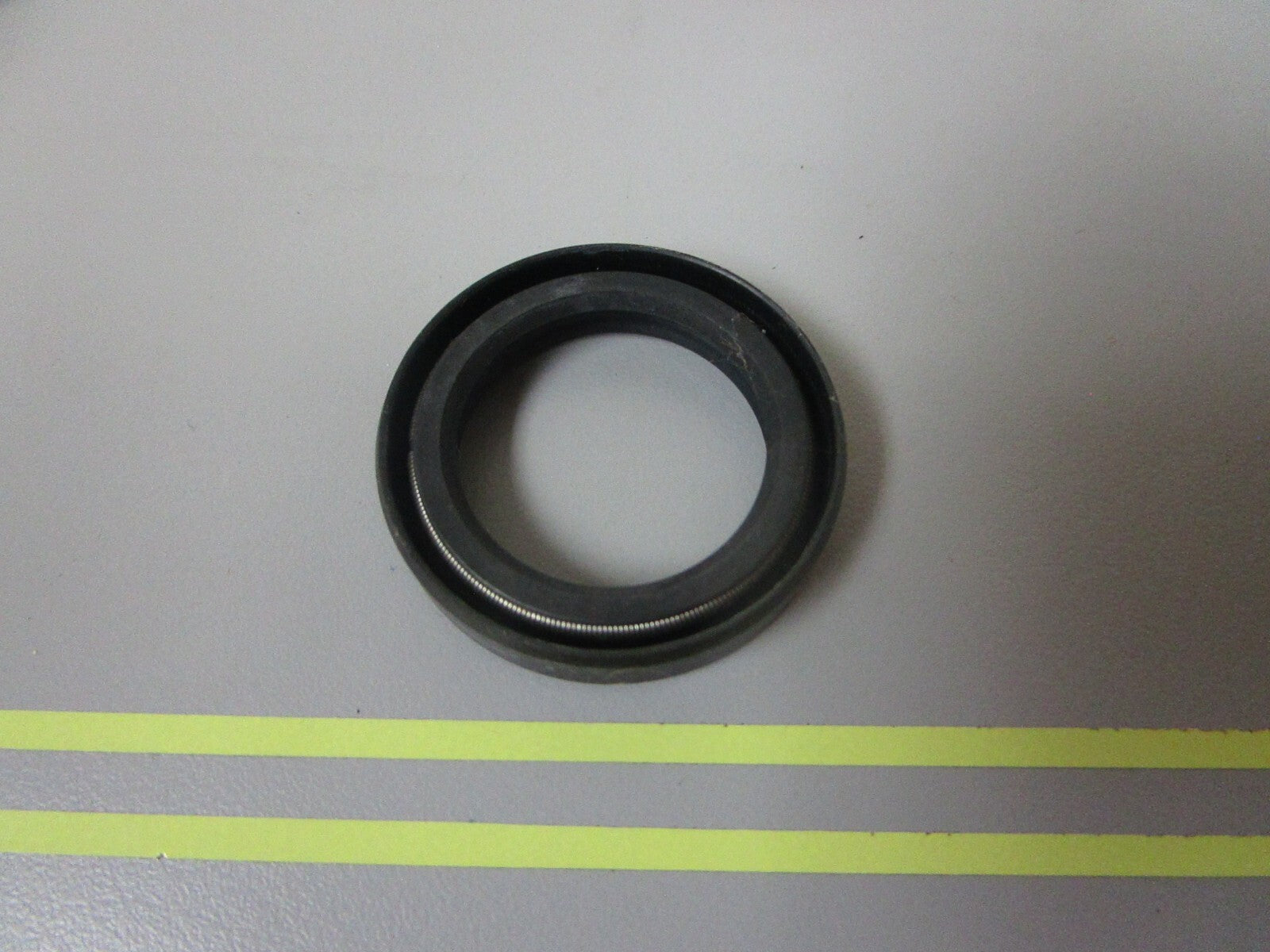 *NEW OEM* 0810 Mercury Quicksilver Oil Seal 26-F458146