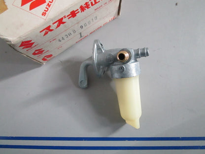 NEW OEM 44300-90010 Suzuki Fuel Cock Assy 0820