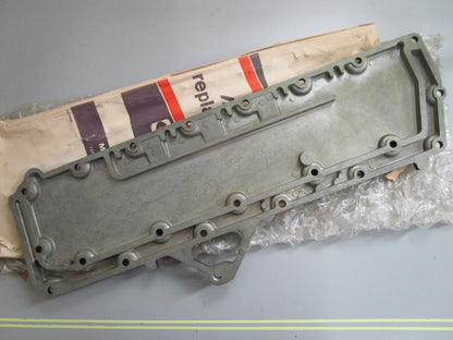 *NEW OEM* 0820 Mercury Quicksilver 60 70HP Exhaust Manifold Cover 31083