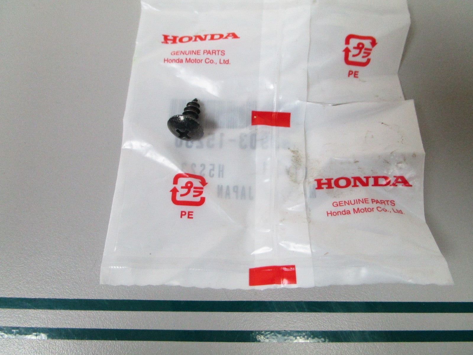NEW OEM 93903-15280 Honda Tappet Screw 0810