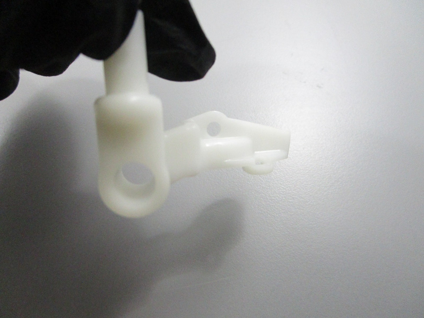 *NEW OEM* 0810 OMC Johnson Evinrude Cam Follower 320492 0320492